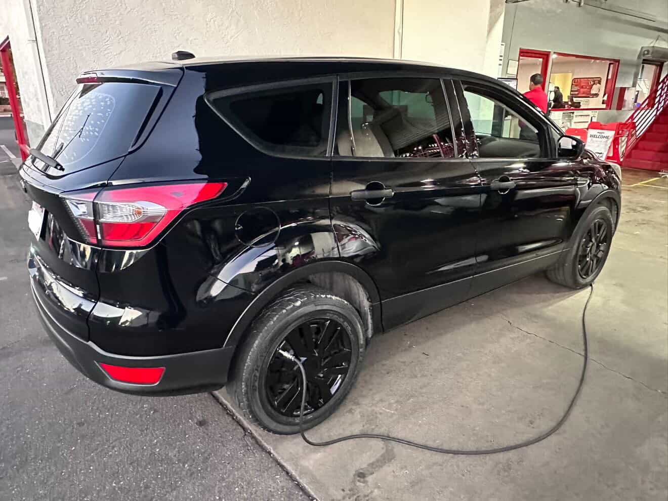 Ford Escape — photo 2