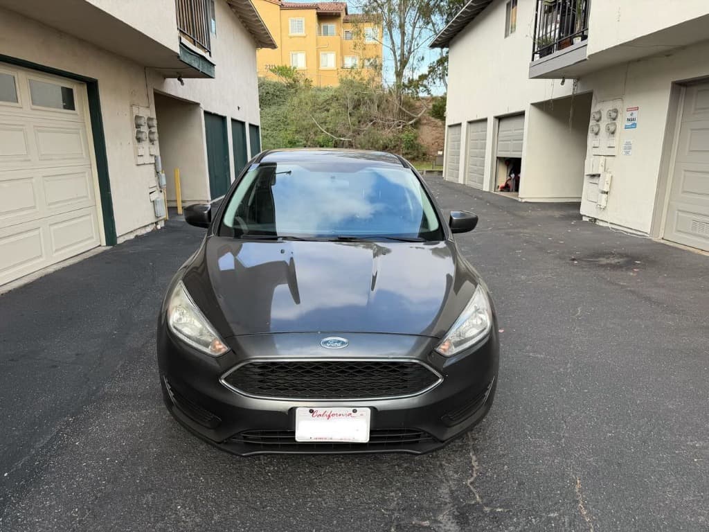 Ford Focus — photo 3