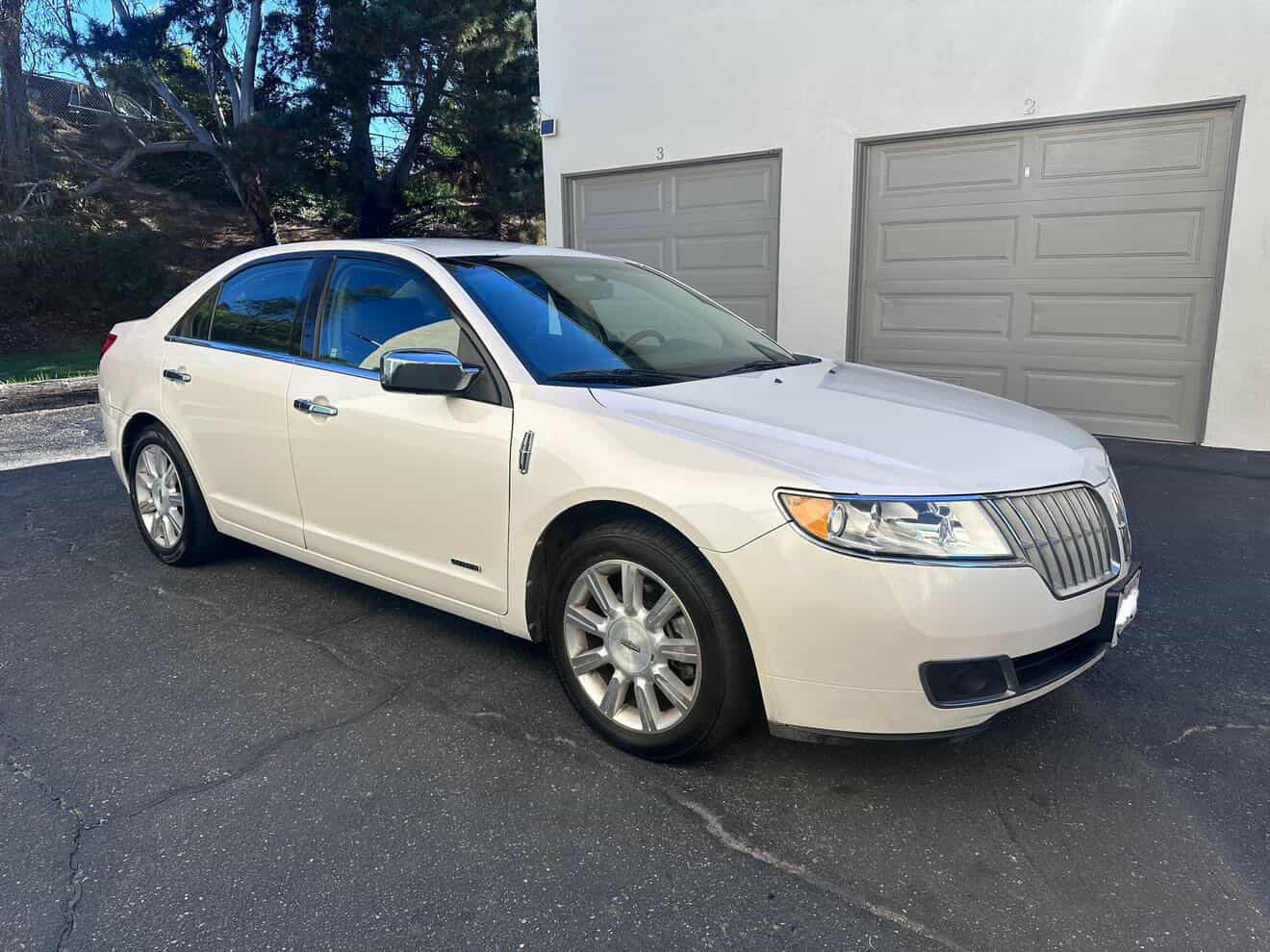 Lincoln MKZ Hybrid — photo 1